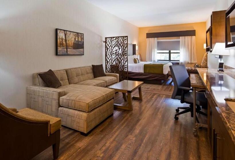 جناح سرير كينج, Best Western Plus Franciscan Square Inn & Suites  Steubenville