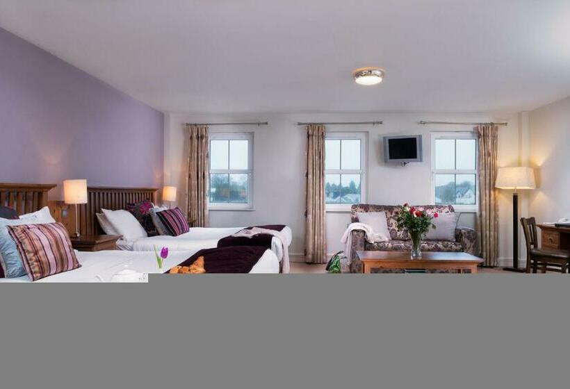 غرفة عائلية, Coachmans Townhouse