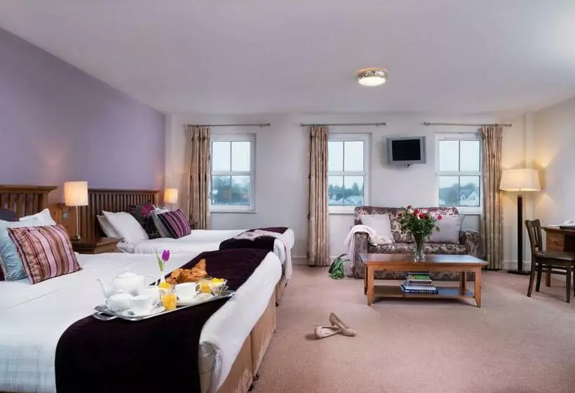 اتاق استاندارد سه نفره, Coachmans Townhouse
