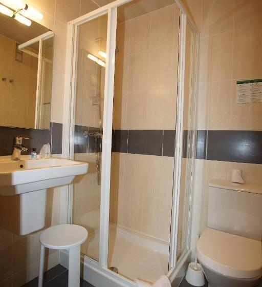 コンフォートルーム, Contact Hôtel   Hôtel Le Lion D Or Lamballe