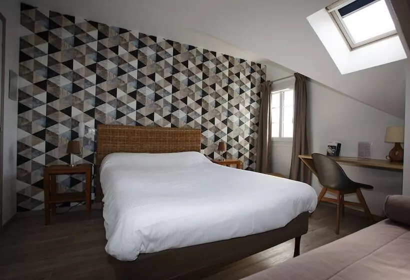 スーペリアールーム, Contact Hôtel   Hôtel Le Lion D Or Lamballe
