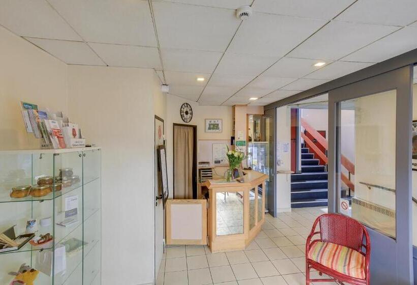 اتاق استاندارد یک نفره, Contact Hôtel Du Champ De Mars De Saint Brieuc