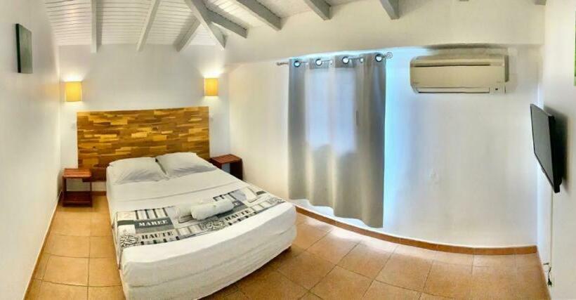 آپارتمان 1 خوابه, Courbaril Village