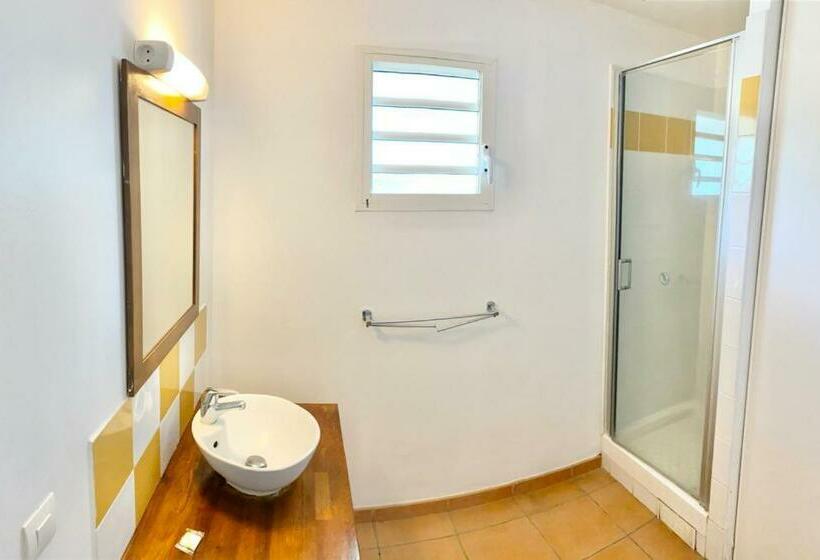 آپارتمان 1 خوابه, Courbaril Village