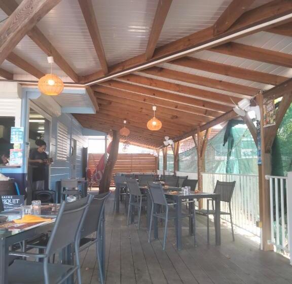 آپارتمان 1 خوابه با تراس, Courbaril Village