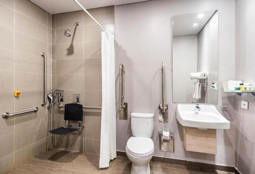 Номер Стандарт Адаптированный для Инвалидов, Crowne Plaza Barranquilla, An Ihg