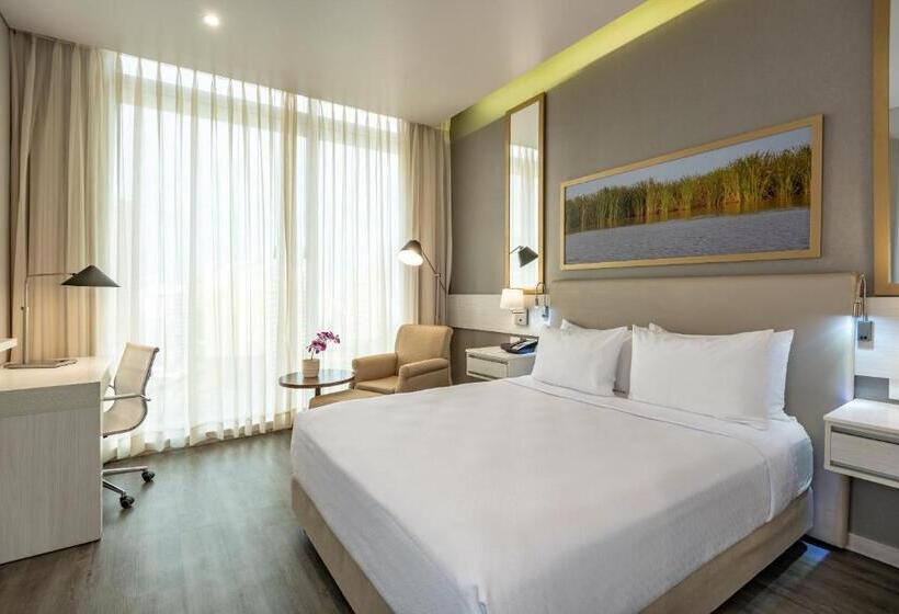 Номер Стандарт Вид на Город, Crowne Plaza Barranquilla, An Ihg