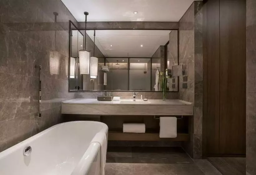 キングサイズベッドのデラックスルーム, Doubletree By Hilton Hotel Shiyan
