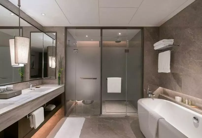 キングサイズベッドのデラックスルーム, Doubletree By Hilton Hotel Shiyan