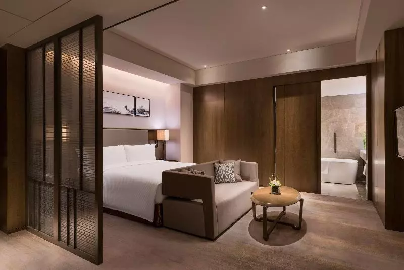 キングサイズベッドのデラックスルーム, Doubletree By Hilton Hotel Shiyan