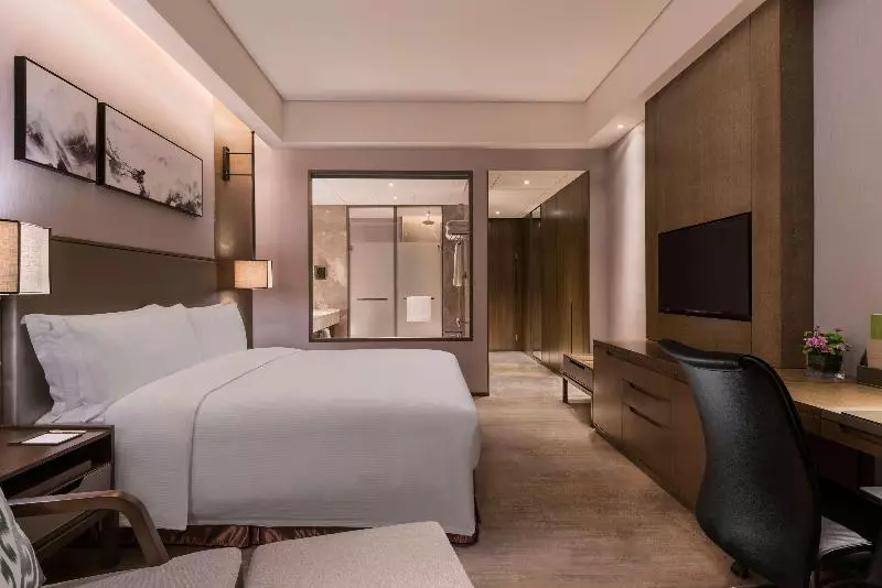 キングサイズベッドのスタンダードルーム, Doubletree By Hilton Hotel Shiyan