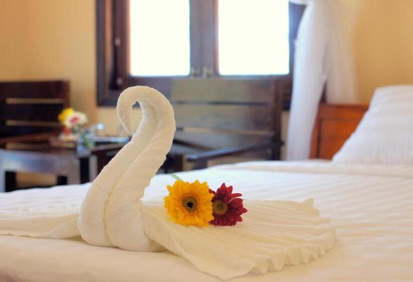 اتاق استاندارد سه تخته با چشمانداز باغ, Gold Sand Beach Bungalow