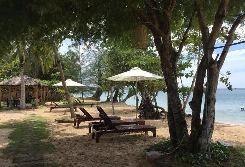 اتاق سه نفره دلوکس با چشم‌انداز دریا, Gold Sand Beach Bungalow