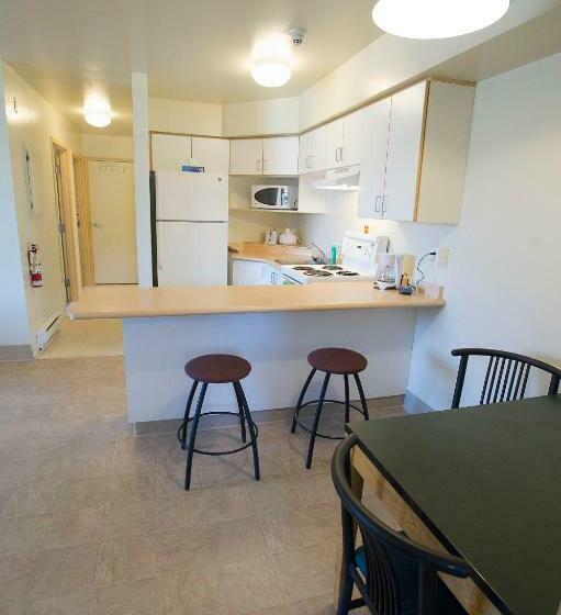 ４ベッドルームアパートメント, Backpacker College At Memorial University   Grenfell Campus