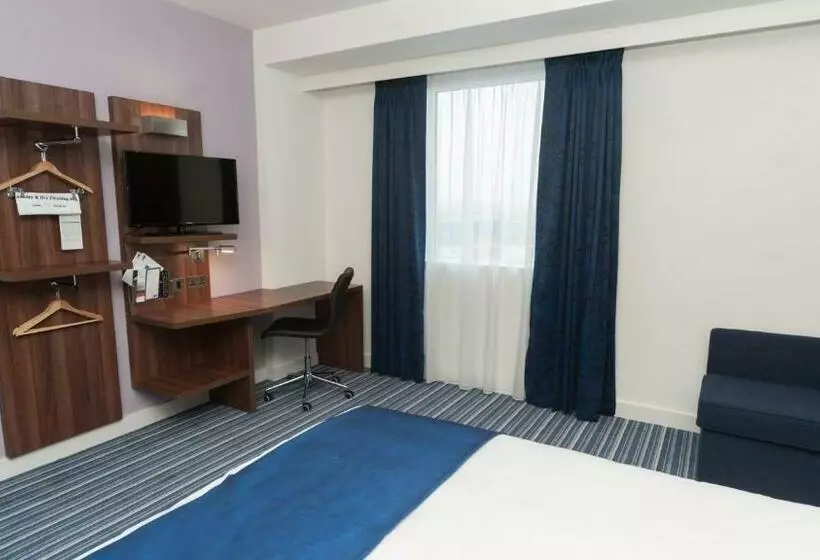 スタンダードルーム, Holiday Inn Express Aberdeen Airport, An Ihg