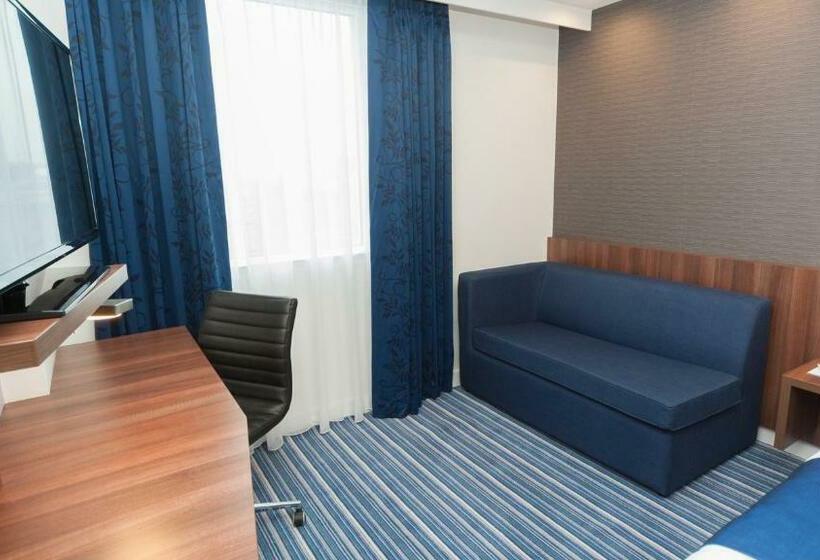 חדר סטנדרט, Holiday Inn Express Aberdeen Airport, An Ihg