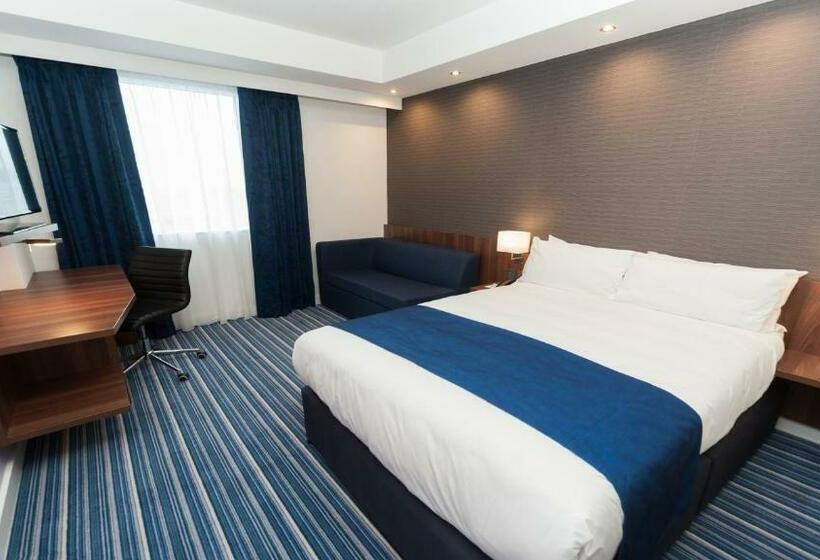 Номер Стандарт, Holiday Inn Express Aberdeen Airport, An Ihg
