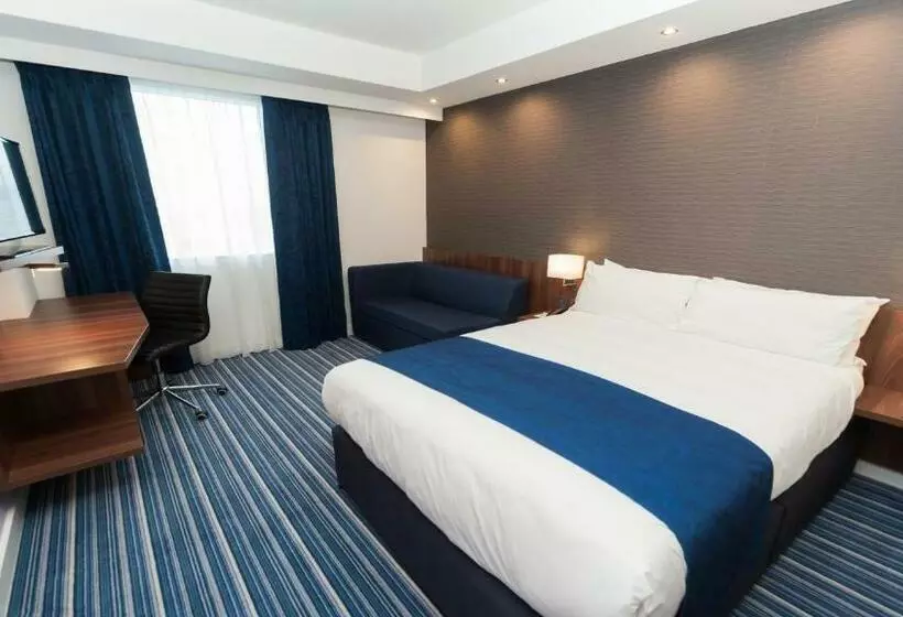 スタンダードルーム, Holiday Inn Express Aberdeen Airport, An Ihg