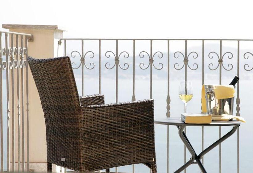 اتاق استاندارد با چشمانداز دریا, Le Ville Relais