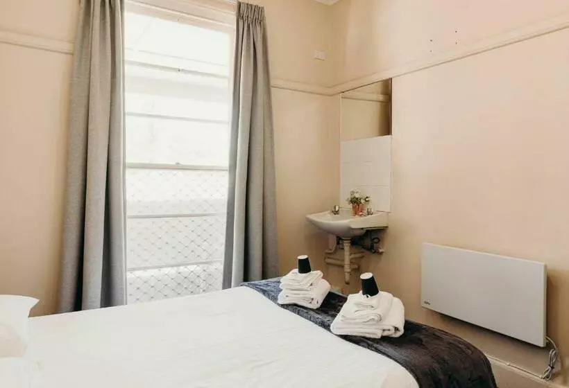 اتاق استاندارد با سرویس بهداشتی مشترک, Port Macquarie