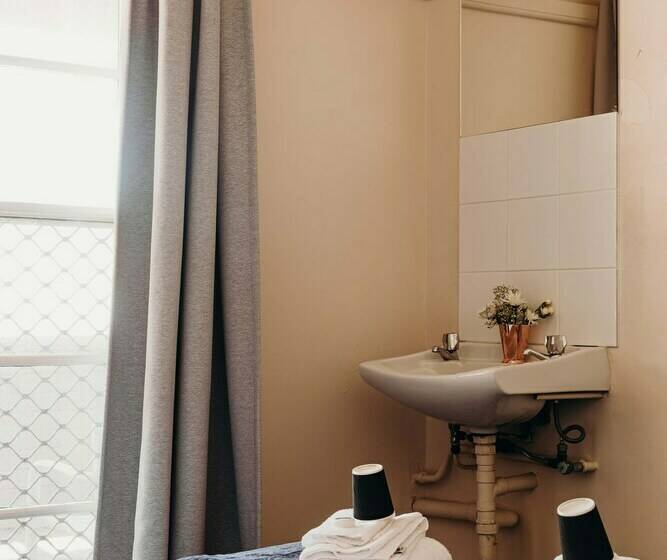 バス共有のスタンダードルーム, Port Macquarie