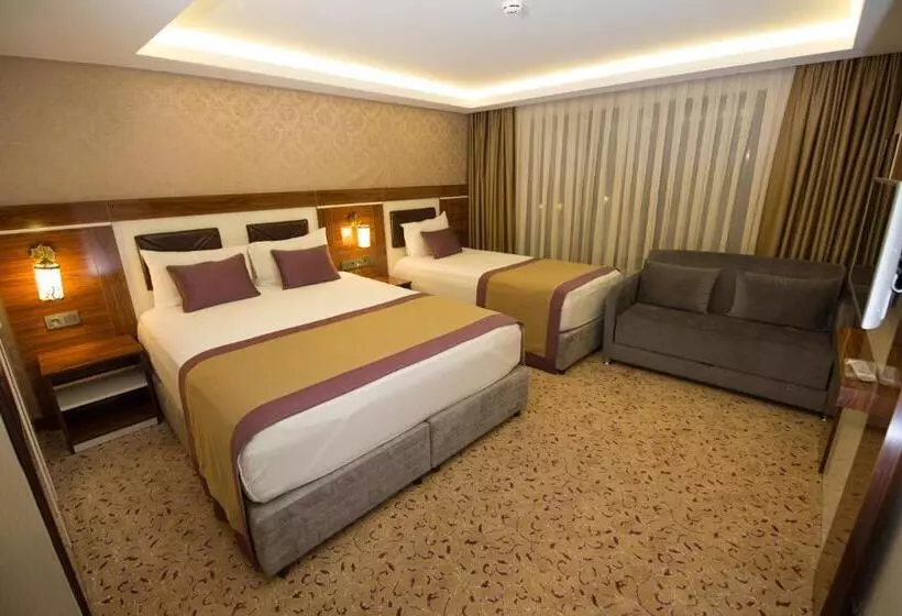 سوئیت جونیور با چشم‌انداز باغ, Ruba Palace Thermal