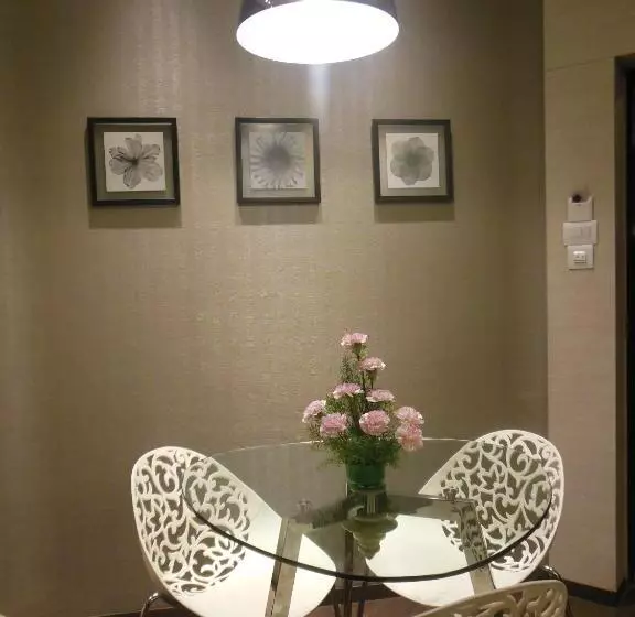 سوییت لوکس, Sankam Residency