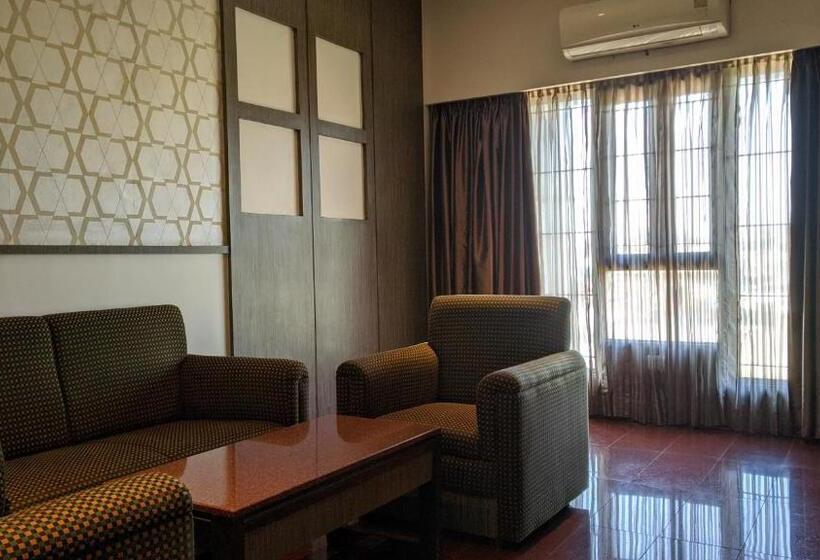 סוויטה אקזקיוטיב, Sankam Residency