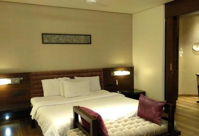 סוויטה דלוקס, Sankam Residency