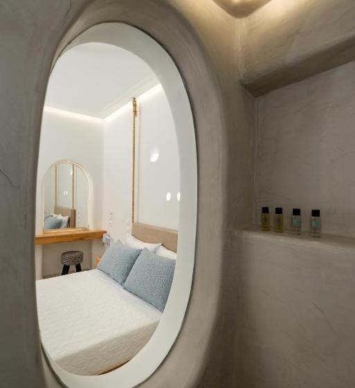 Номер Стандарт, Thira