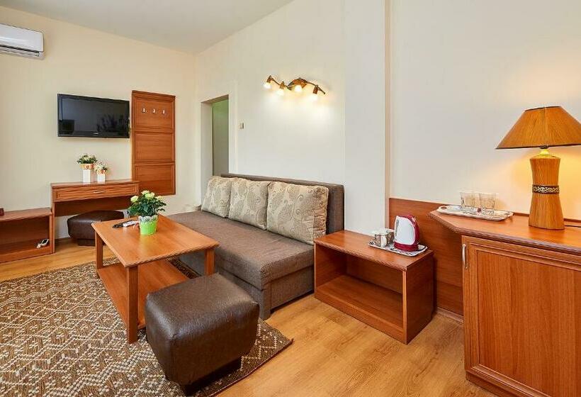 バルコニー付スイート, Venus