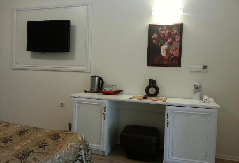 インサイドのスーペリアルーム, Venus