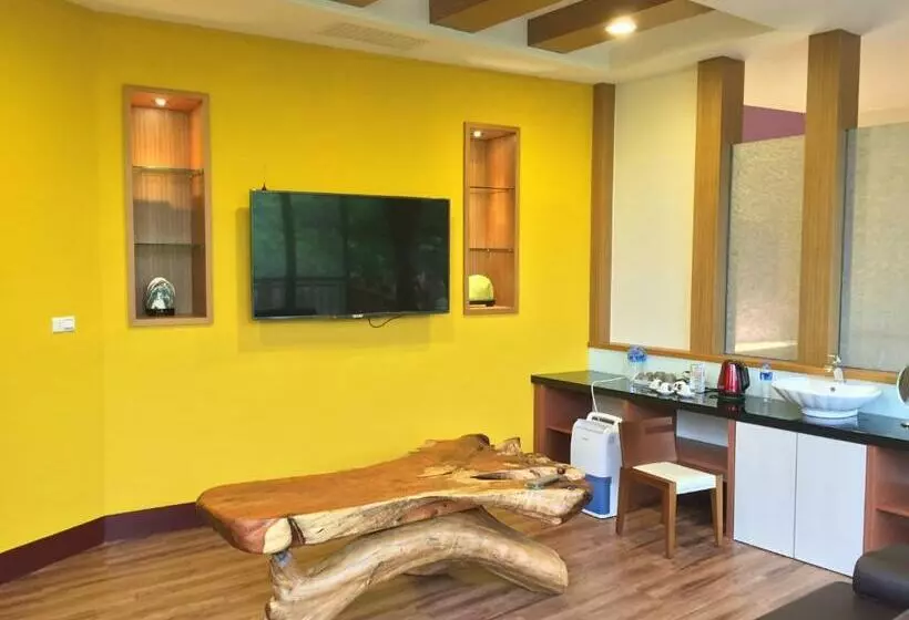 اتاق لوکس, Nantou Xitou Riverside Homestay B&b
