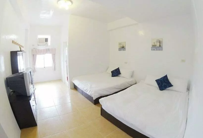اتاق استاندارد چهار تخته, 179 House