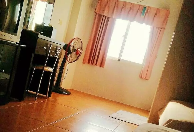 اتاق استاندارد چهار تخته, 179 House