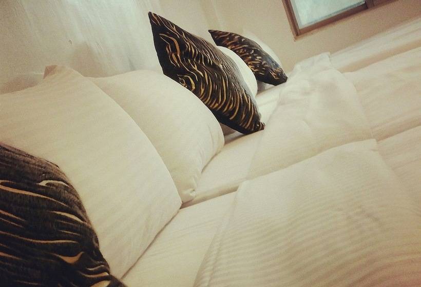 اتاق خانوادگی, 179 House