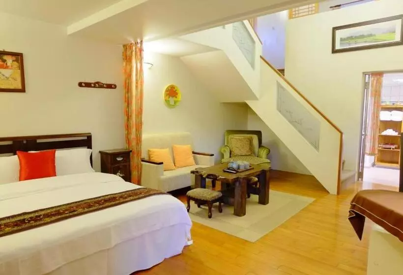 اتاق خانوادگی, Country Grange B&b
