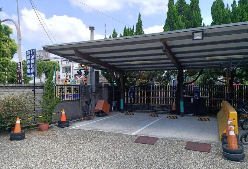 اتاق استاندارد با چشم‌انداز کوهستان, Jinge Guest House 集集金格民宿電動車充電站