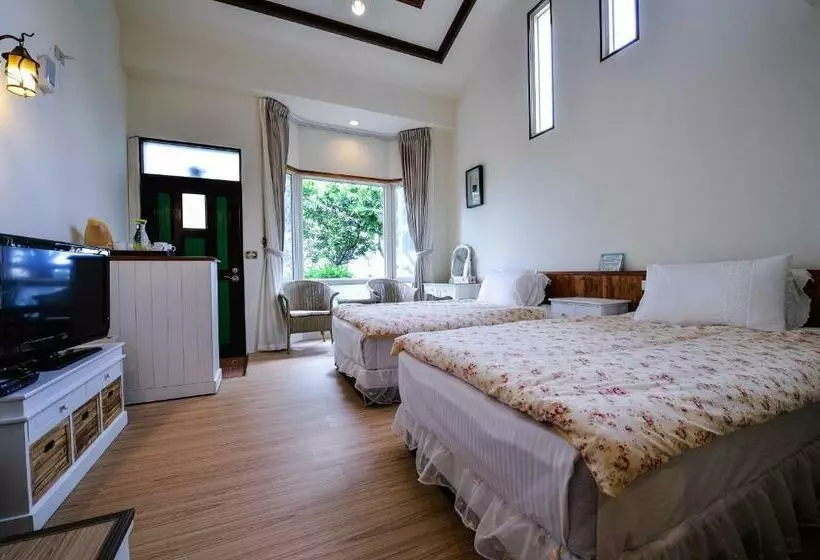 اتاق استاندارد با چشم‌انداز کوهستان, Starhome Cottage