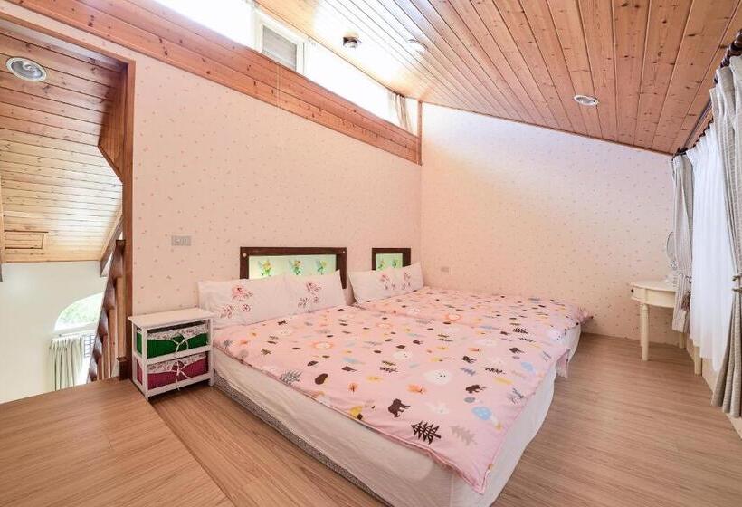 اتاق استاندارد چهار تخته, Starhome Cottage