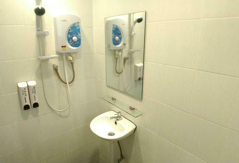 اتاق استاندارد یک نفره, Apple 1 Hotel Queensbay