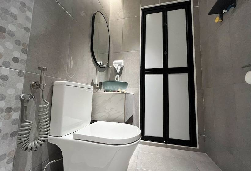 חדר משפחתי דלוקס, Apple 1 Hotel Queensbay