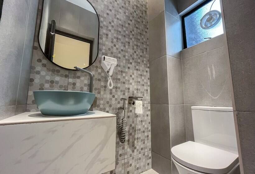 חדר משפחתי דלוקס, Apple 1 Hotel Queensbay