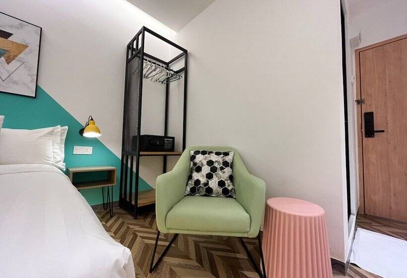 חדר משפחתי דלוקס, Apple 1 Hotel Queensbay