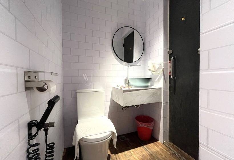 חדר סטנדרט עם מיטת קווין, Apple 1 Hotel Queensbay