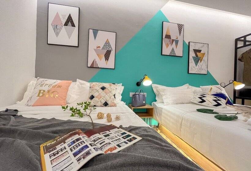 חדר משפחתי דלוקס, Apple 1 Hotel Queensbay