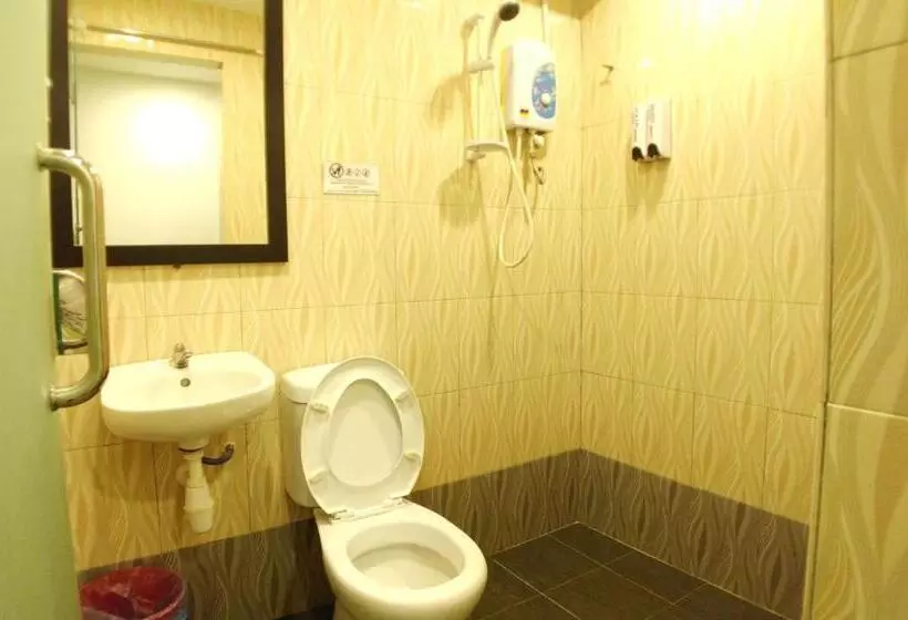 ファミリールーム, Apple 1 Hotel Queensbay