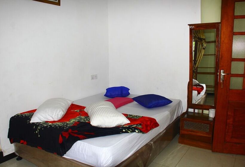 침실 2개 디럭스 아파트, Ayos Hill