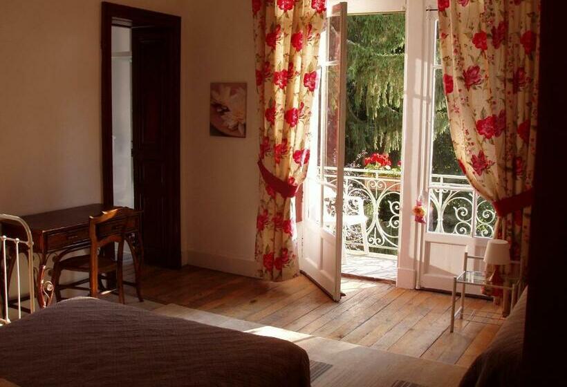 חדר סופריור עם מרפסת, Castel De La Pique