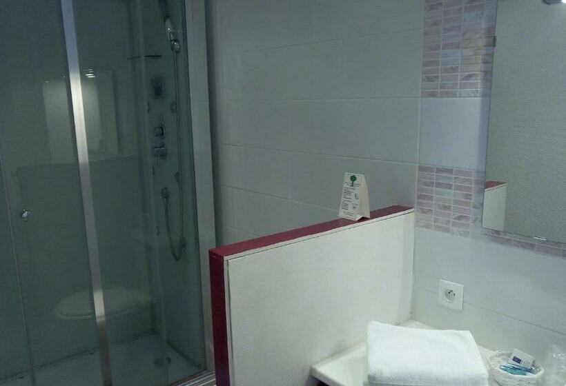 חדר סטנדרט, Castel De La Pique